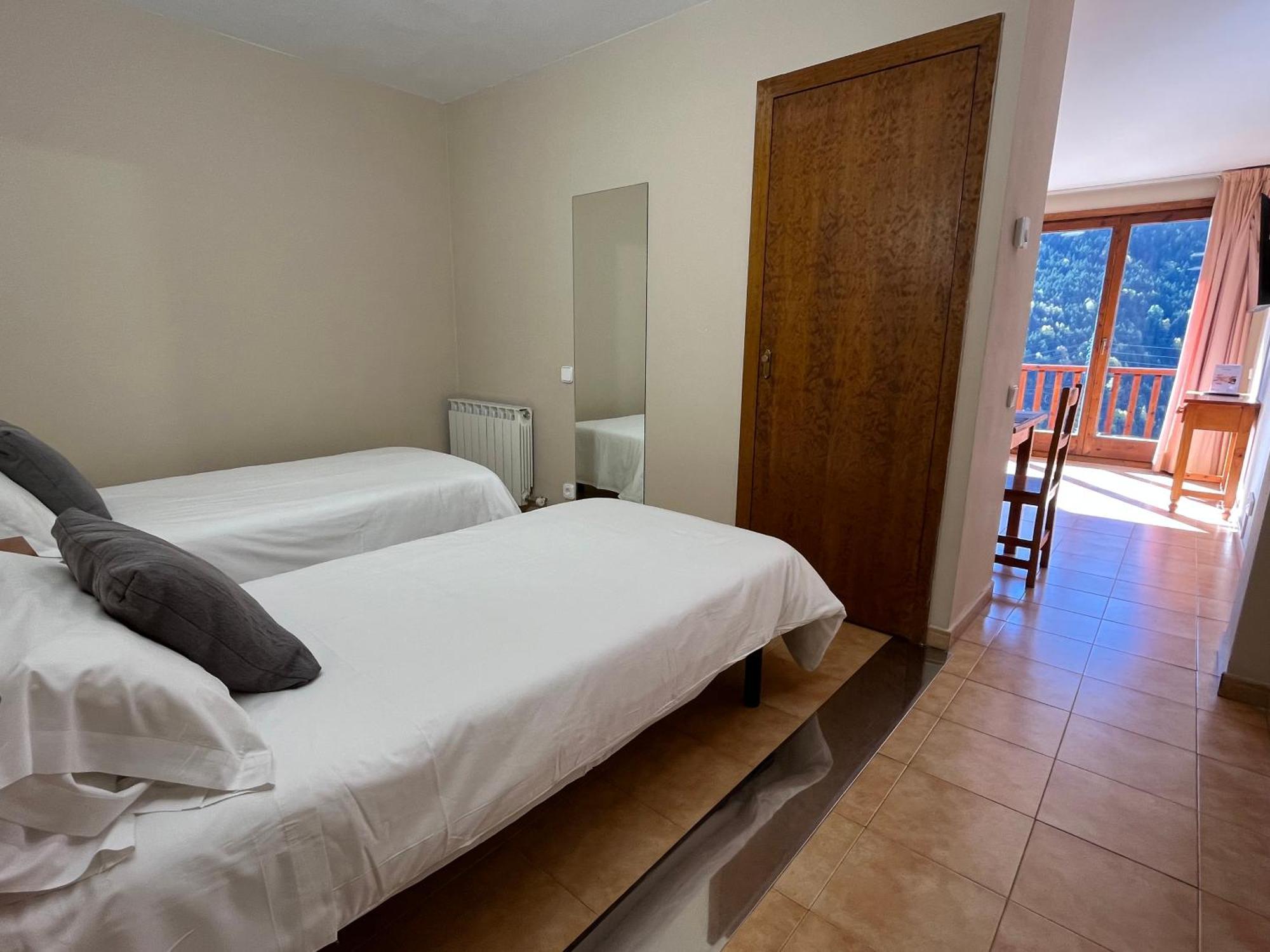 Wuau! Apartamentos Solana De Ransol Eksteriør billede